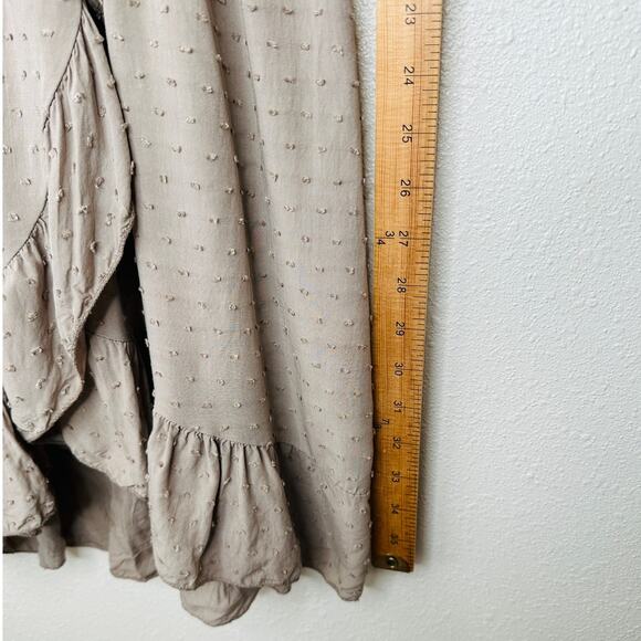 Alice Rinaldi Taupe Tonal Polka Dot Short Sleeve Faux Wrap Ruffle Dress M - Picture 13 of 13